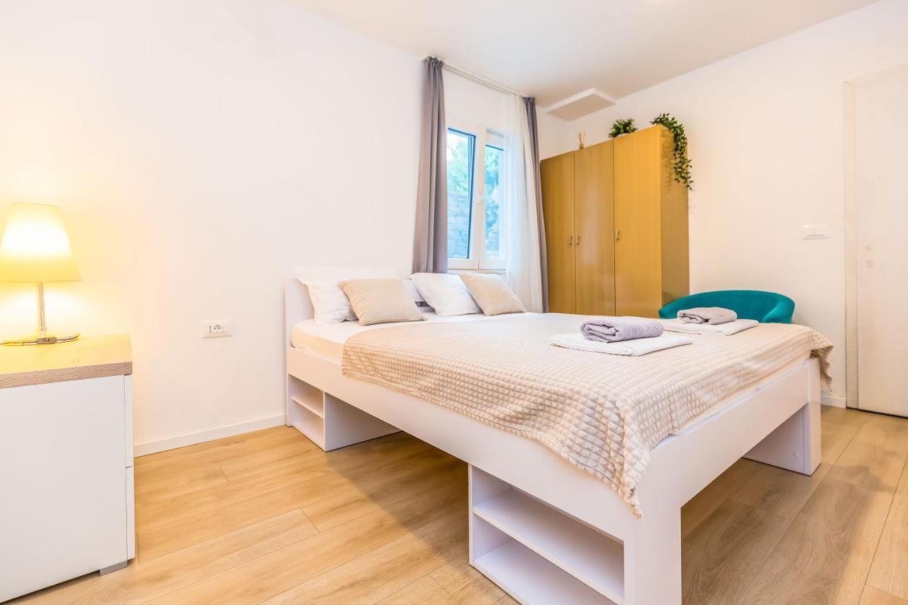 Apartments Maestral Makarska Exterior foto